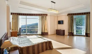 Отель '' Respect Hall Resort - номер Superior 3 3-комнатный 4-местный - фото 1