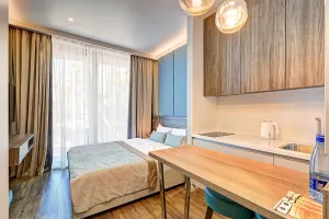 Апарт-Отель на Лучезарной - номер Студия видом на море парк 316 - фото 1