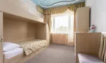 «AZIMUT Отель Прометей Небуг» - номер Семейный 2-местный 2-комнатный (двухъярусная кровать) - фото 3
