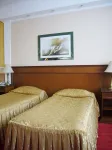 ''Гранд-отель'' - номер Стандартный 2 местный ТВИН 3- этаж(раздельные кровати) - фото 3
